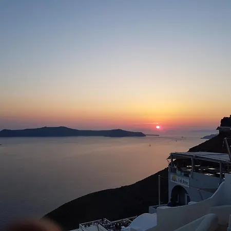 On The Cliff 4*